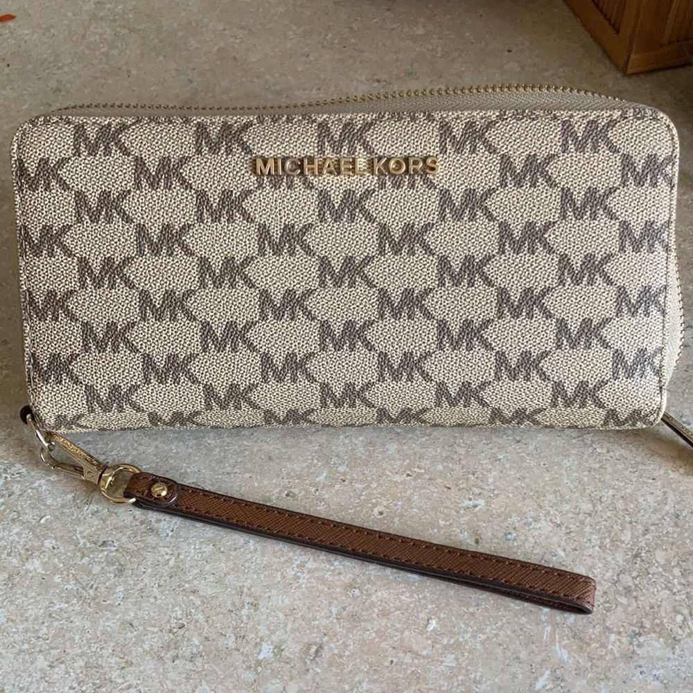 Michael Kros Wallet